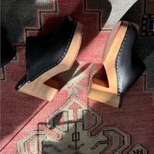 Charlotte Stone Marlo Clogs